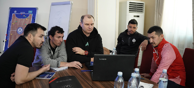 Тренер сборной команды Energo University по футзалу проходит международную аккредитацию UEFA