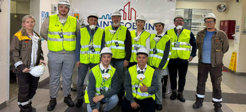 Energo University магистранттары Saint-Gobain халықаралық өнеркәсіп компаниясының зауытының жұмысымен танысып қайтты